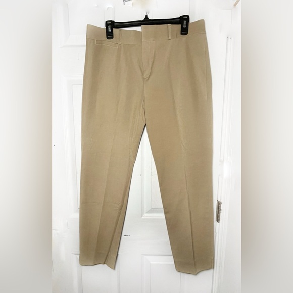 Banana Republic Pants - Banana Republic Beig  Women’s Dress pant Sz 12